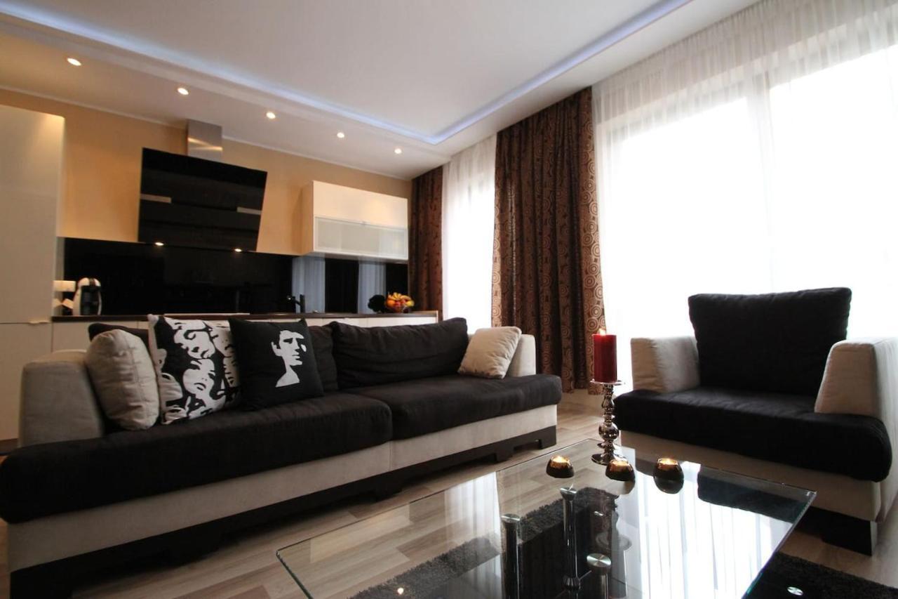 Golden Apartments&Sz7-66 Danzica Esterno foto